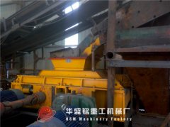 花香中的四輥破碎機發(fā)貨，顯得格外好看